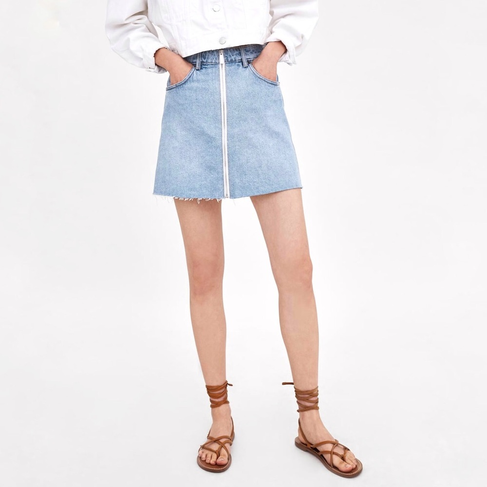 2018 Zara zippered mini skirt light denim raw hem